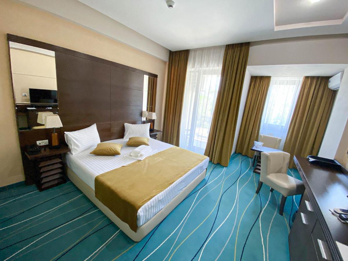 Hotel Nevada Constanta Bagian luar foto